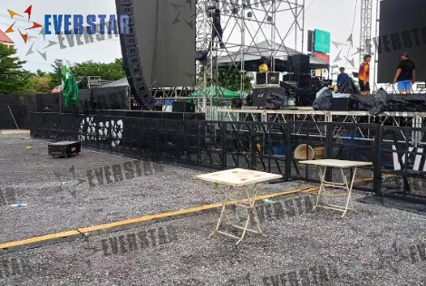 How to Choose a Music Festival Crowd Barrier System