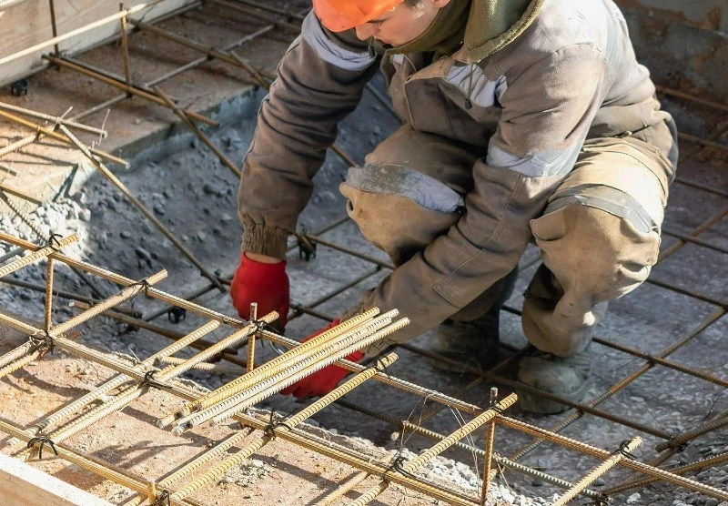 Construction binding