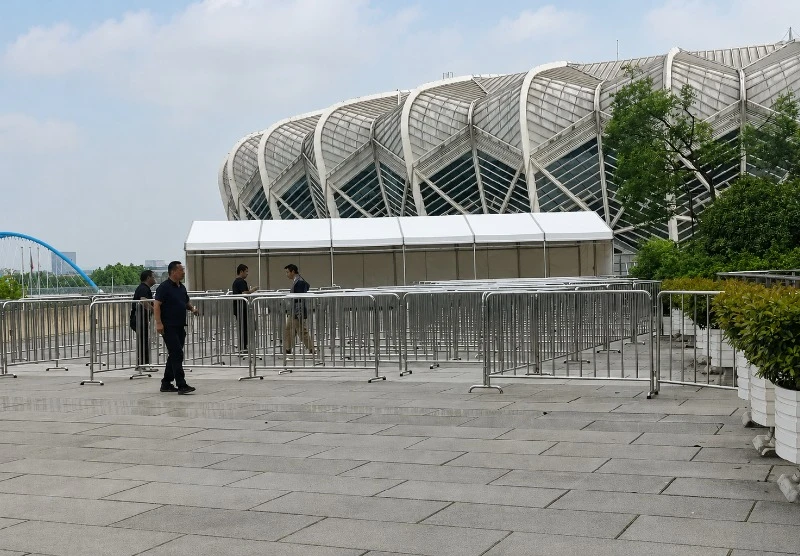 Large-Scale Outdoor Queue Control System