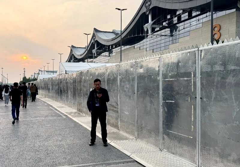 Event Perimeter Security Barrier System