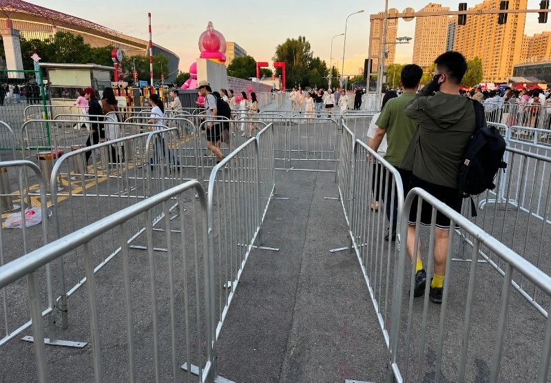 Event Entrance Queue Management Barriers